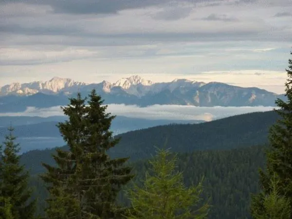 Jagerhuettn * Hochrindl